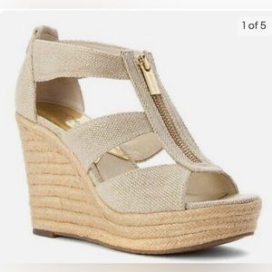 Michael Kors 8.5 Zipper Heels